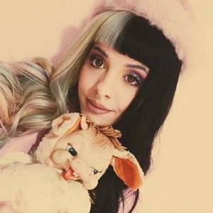 Meet your Posher, Alesha